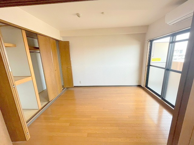 パレス東洋小松館の寝室