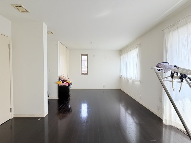 鹿嶋市泉川中古戸建(積水ハウス）の洋室