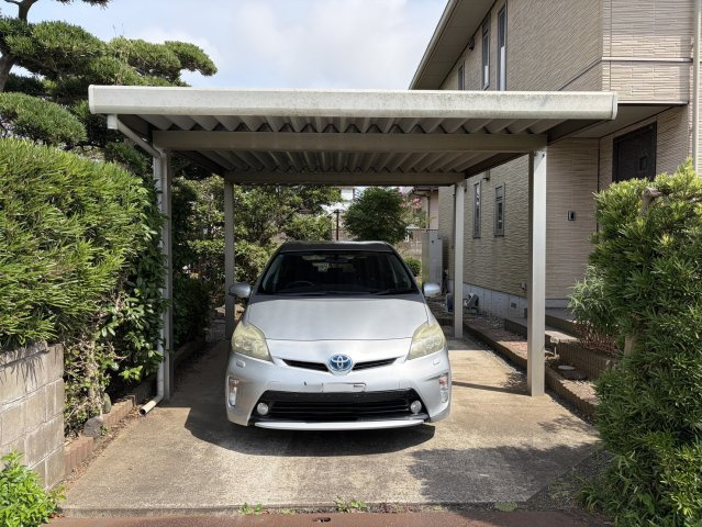 鹿嶋市泉川中古戸建(積水ハウス）の駐車場