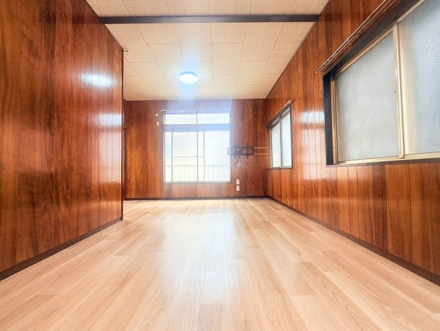 三郷市新和中古物件の洋室