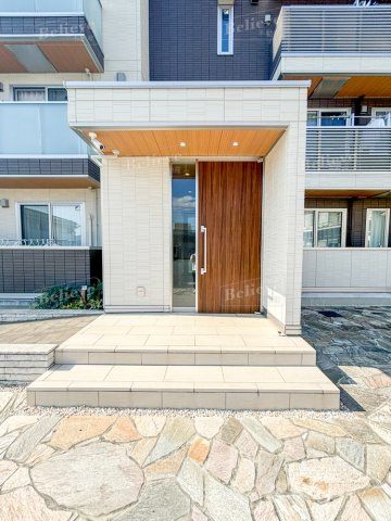モンテベール南風のエントランス|オートロック付きで安心です★