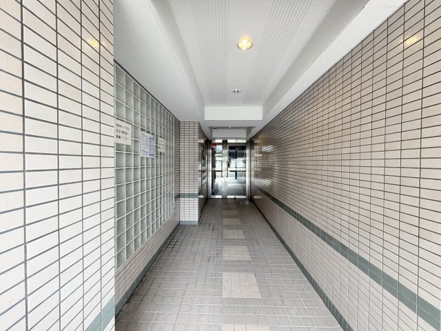 ドムール尼崎のロビー