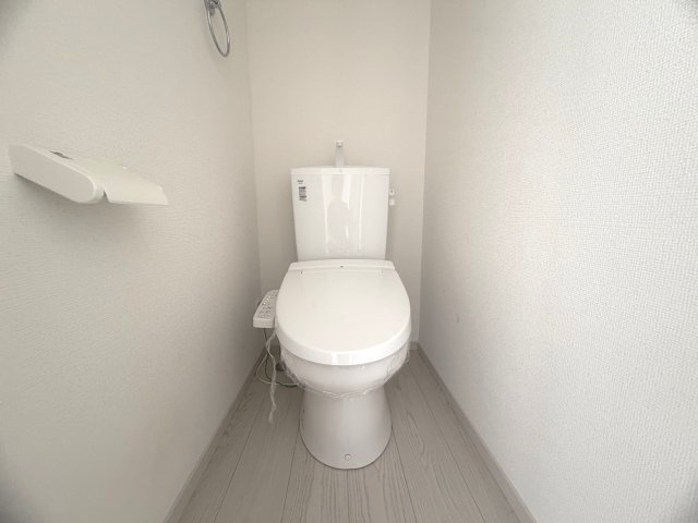 明石市貴崎1丁目　新築戸建1号棟のトイレ
