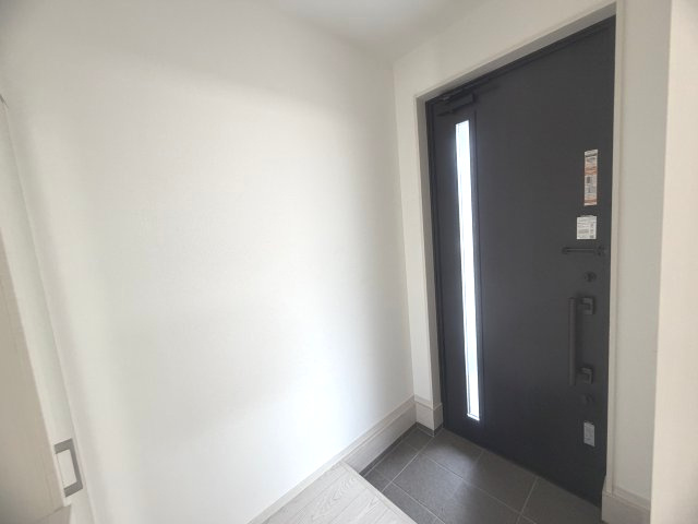 明石市貴崎1丁目　新築戸建1号棟の玄関