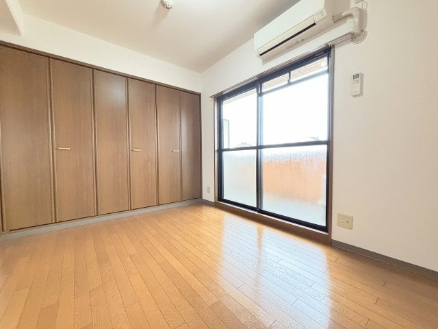 パレス東洋小松館の洋室