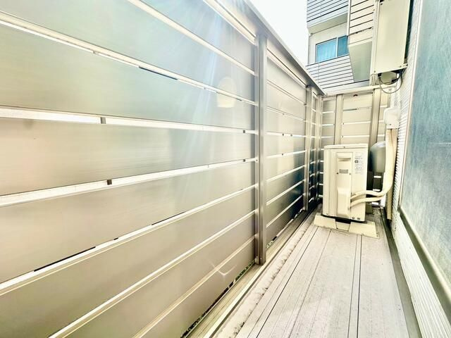 えんぷらす滝野川のバルコニー