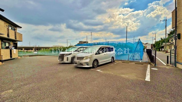 アイランドA/T/J　Jの駐車場