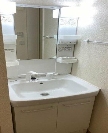 フォレスト北千住の独立洗面台