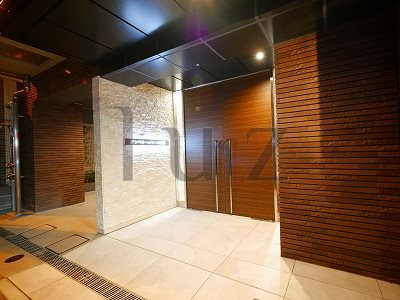 アンベリールマーロ横濱のエントランス