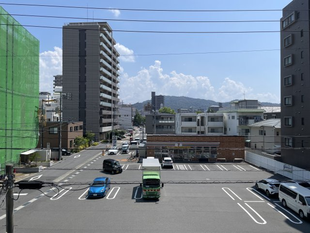 コンツェルトパーク祇園駅前弐番館の展望|バルコニーからの眺望です。前面に建物がなく、開放感のある住まいです！