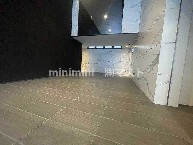 大阪市西区西本町２丁目の賃貸マンションのロビー