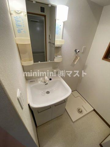 大阪市西区靱本町１丁目の賃貸マンションの洗面所