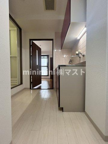 大阪市西区新町１丁目の賃貸マンションの玄関