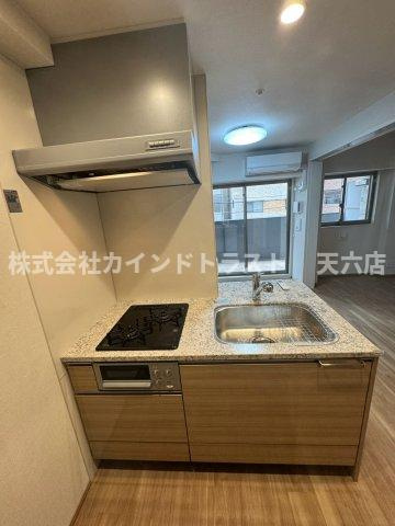 プレサンスロジェ大阪南森町のキッチン|キッチンでお料理をお楽しみください