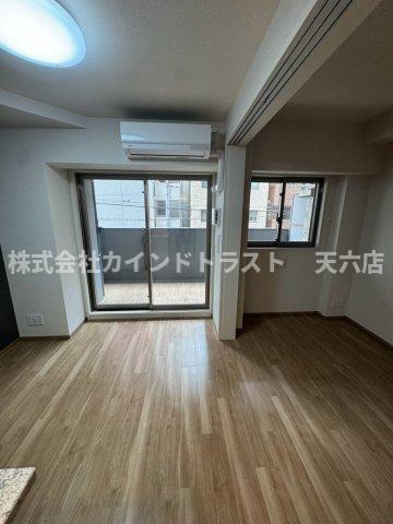 プレサンスロジェ大阪南森町の居間・リビング|ゆったり過ごせるリビングです