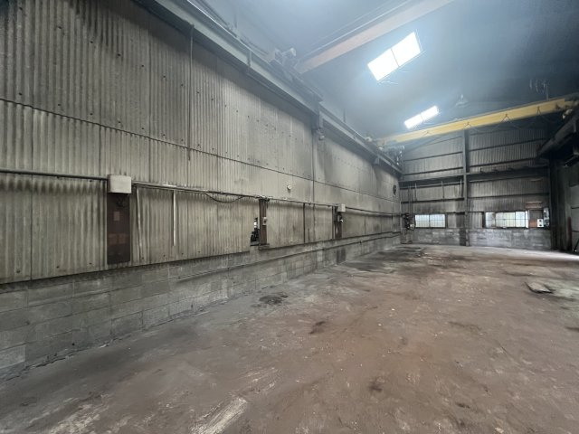 小川6丁目倉庫