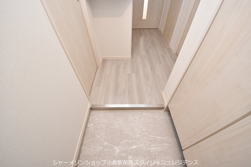 ウイングス門司駅前の玄関