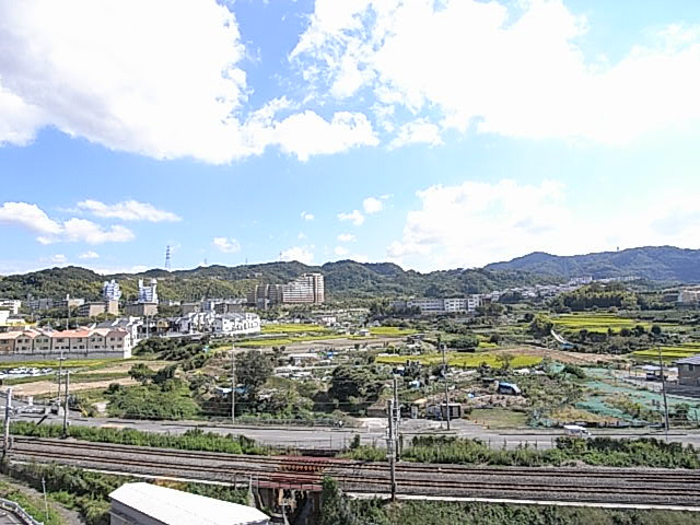 シャトー東寝屋川のエントランス
