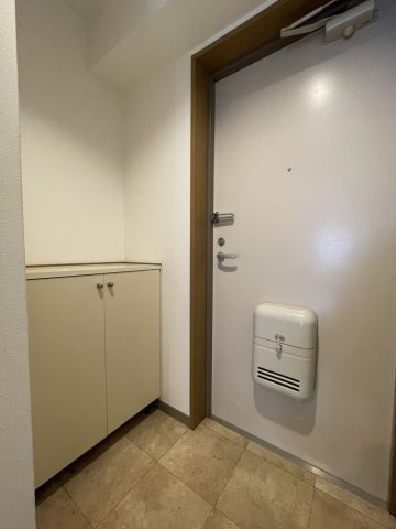 エトアール甲子園口の玄関|落ち着いた玄関です