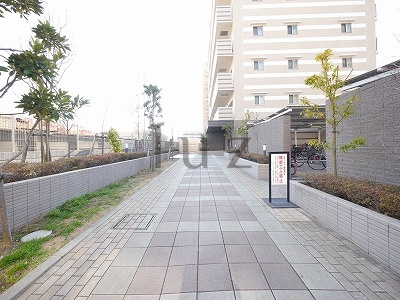 サンクレイドル横濱鶴見Ⅱのエントランス