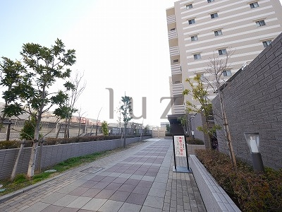 サンクレイドル横濱鶴見Ⅱのエントランス