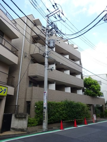 ルーブル都立大学の外観