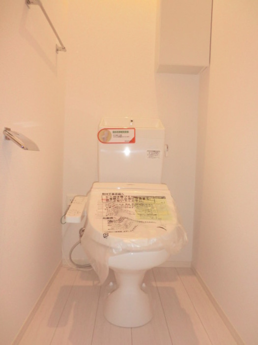 フロレゾン　A棟のトイレ|落ち着いた色調のトイレです