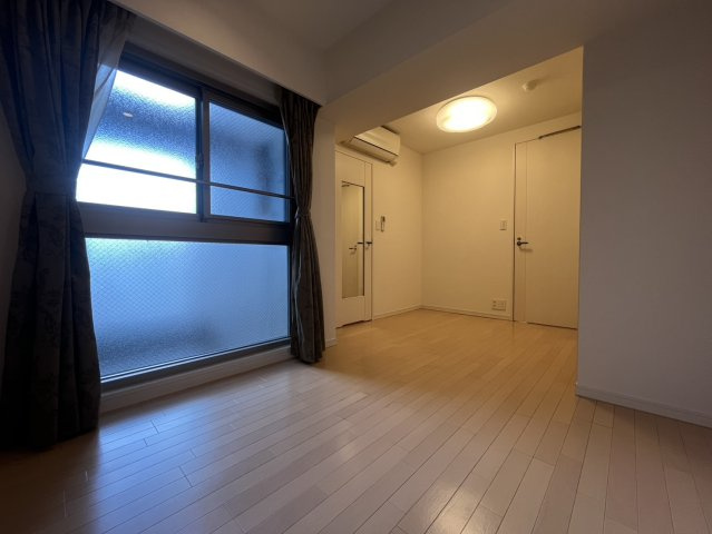 アパガーデンコート烏丸錦の洋室