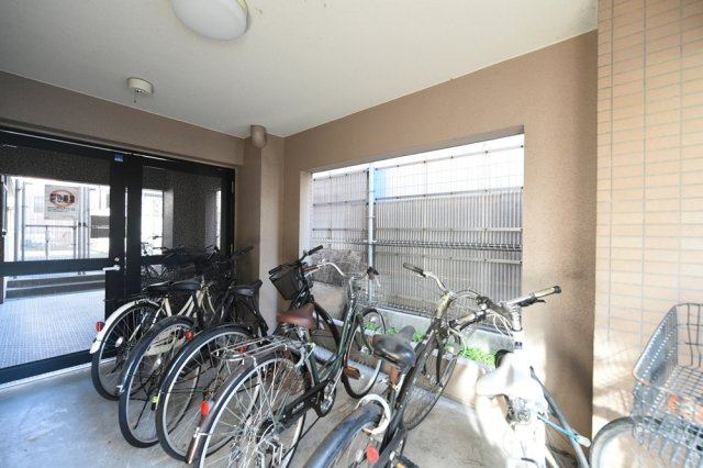 ルーブル新宿西落合Ⅱのその他共用部分|駐輪場