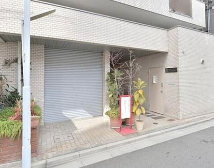 ニューライフ蔵前のエントランス