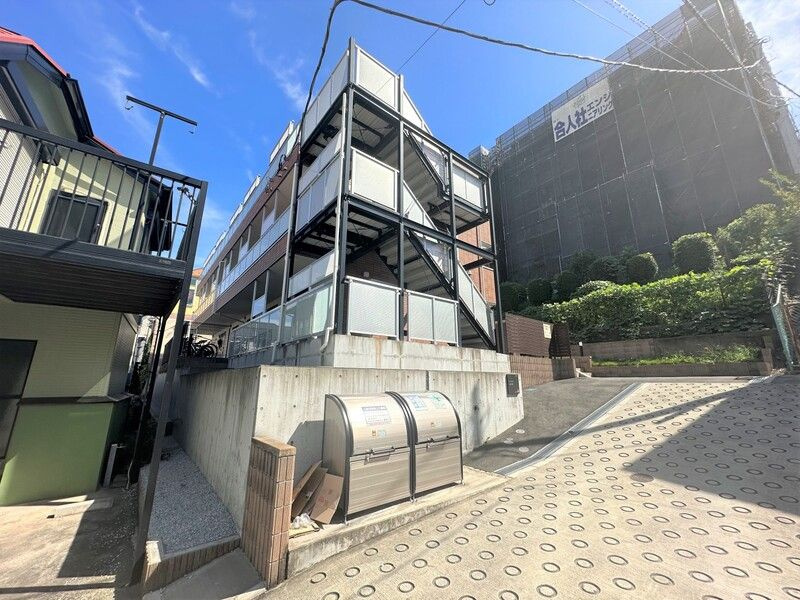 リブリ・石川町の外観