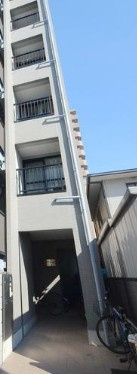 アクシーズグランデ常盤のエントランス
