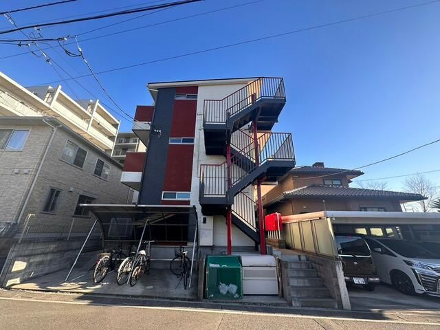 アールズハウスの外観