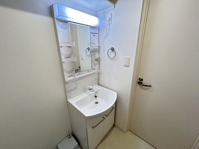 ＣＢ原市ジョイアの独立洗面台
