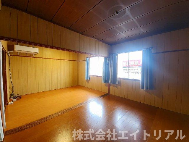 安城市緑町2丁目　住居付店舗の内装|2階