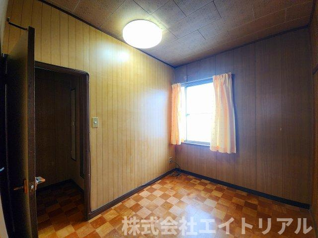 安城市緑町2丁目　住居付店舗の内装|2階