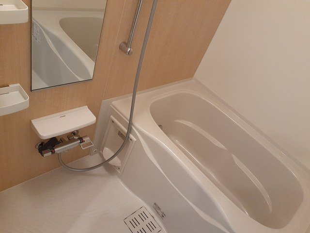 落ち着いた空間のお風呂です
