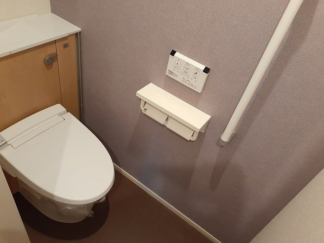 コンパクトで使いやすいトイレです