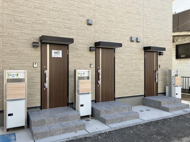 毎日通るエントランスはこのようになっています
