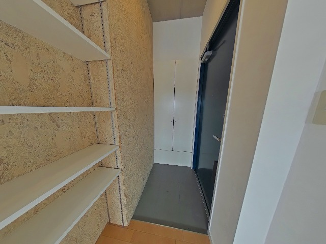 STEP IN HOUSEの玄関