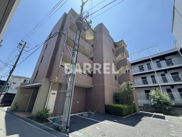フロン・ツオーネの外観