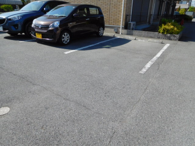 ヴァルト　Ｂ棟の駐車場