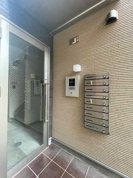 ハーモニーテラス松葉町Ⅲのエントランス