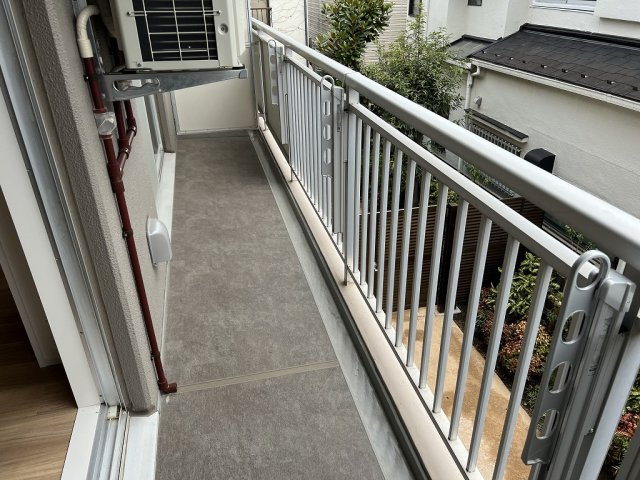アソシエール文京白山のバルコニー