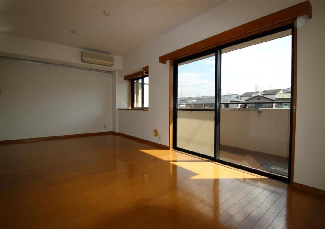 藤和シティホームズ横浜吉野町の居間・リビング