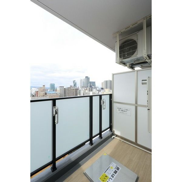 エステムコート名古屋栄プレシャスのバルコニー