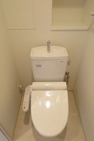 アーベル更紗北堀江のトイレ