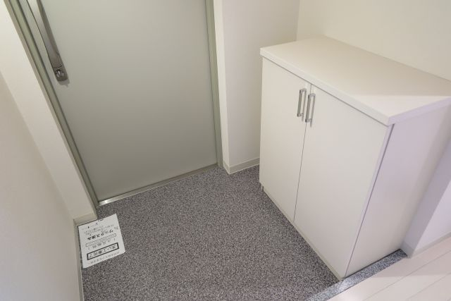 アーベル更紗北堀江の玄関