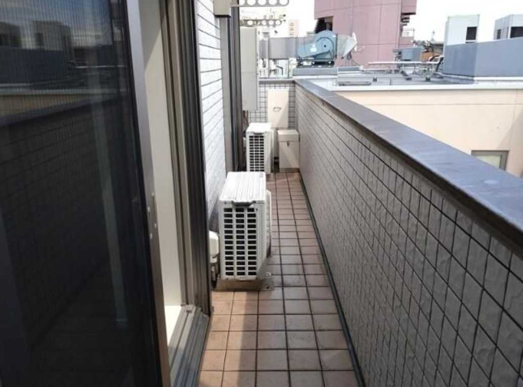 トネリコハウス　ペット相談　オートロック　ウォークインクローゼットのバルコニー