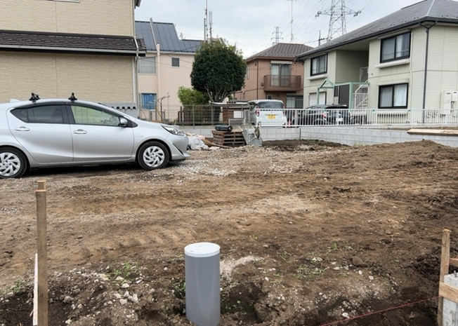 【外観】 | 家を建てる前提で土地を探している場合、地盤の丈夫さは譲れない条件の一つです。地盤が脆弱だと追加工事が必要となります。また、過去に地盤沈下や液状化現象を起こした土地は、できるだけ避けた方がいいでしょう。